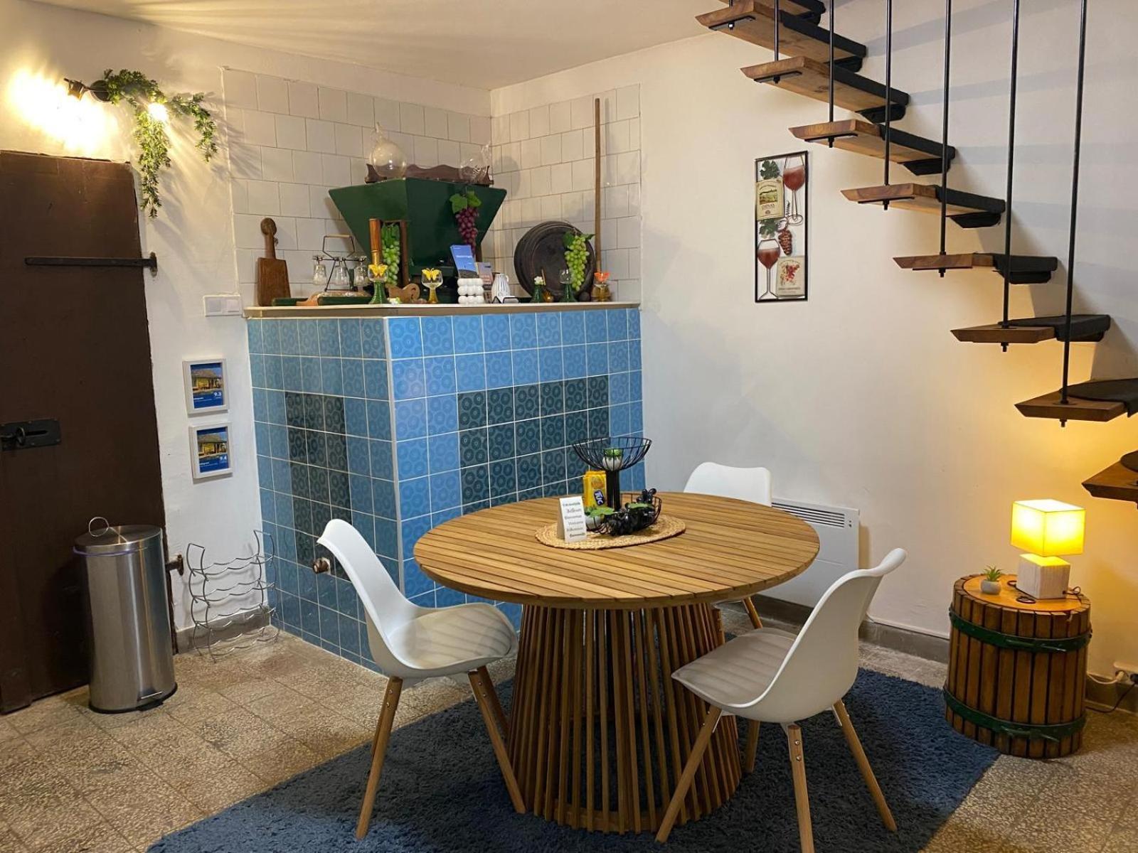 Het Hongaarse Wijnhuis Mohacs Luaran gambar